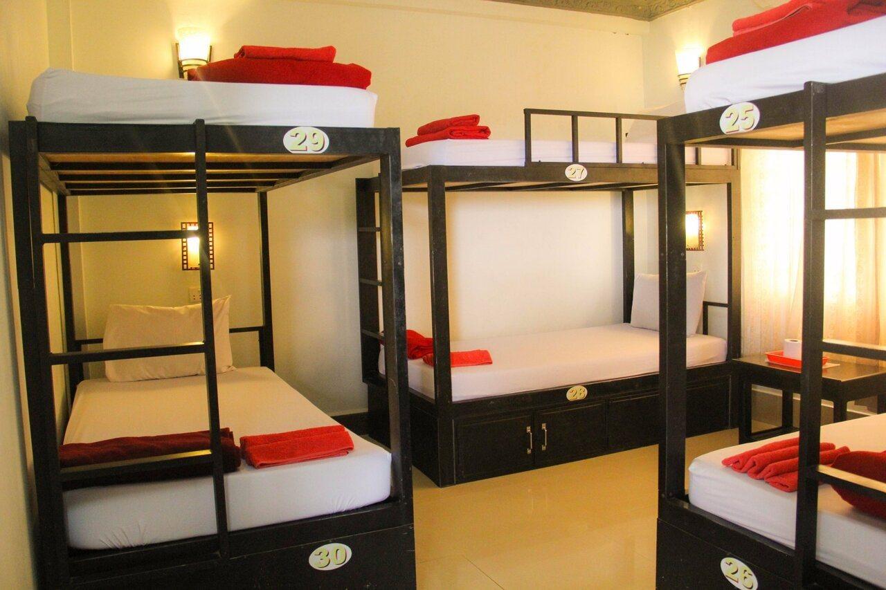 Tropical Breeze Hotel Сием Реап Екстериор снимка