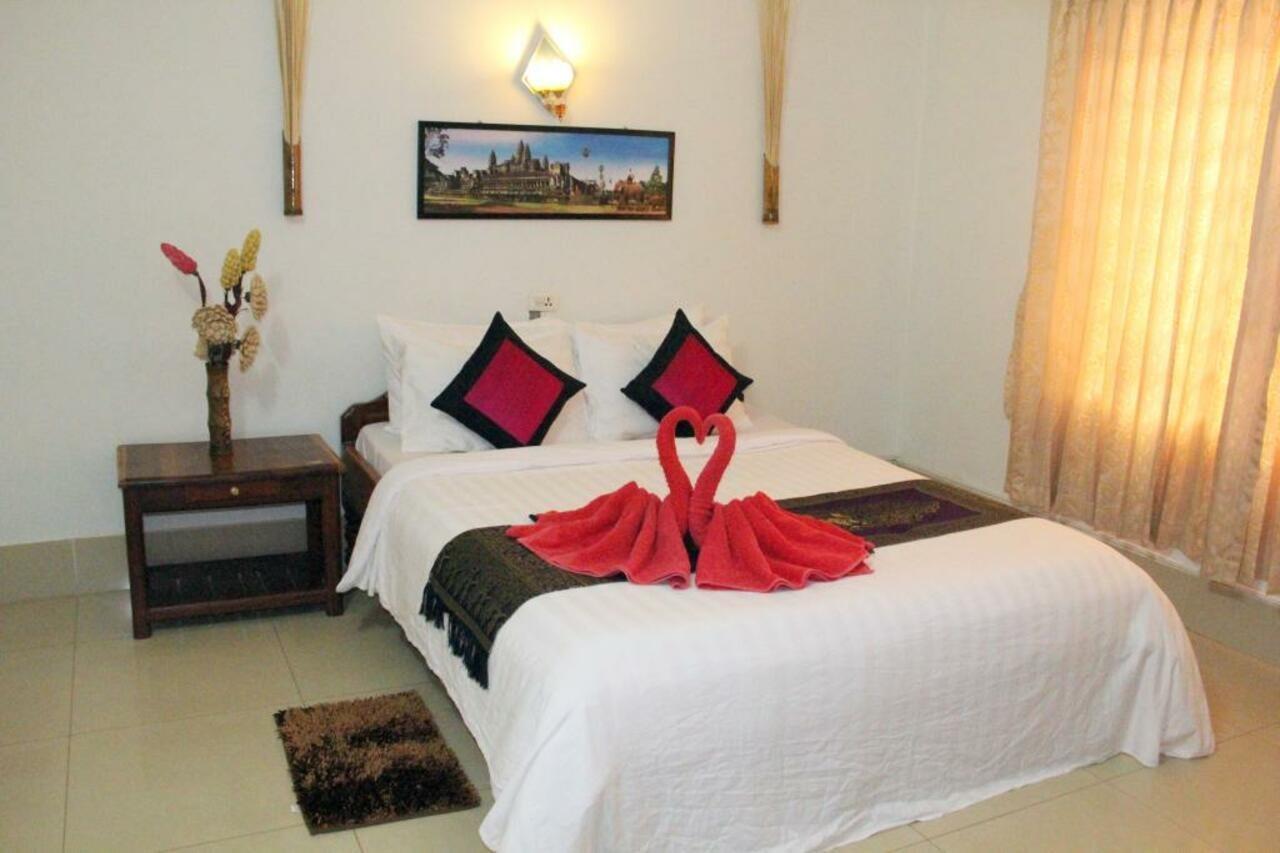 Tropical Breeze Hotel Сием Реап Екстериор снимка